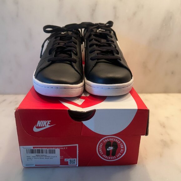 BNIB  NIKE Women's Flat Sports Leisure Court Royal US 7.5 Black - Picture 8 of 8